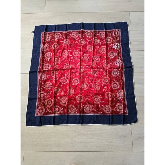 Vintage 100% Silk Scarf Italy Floral Jacquard Navy Blue Red Square Foulard - Picture 2 of 7